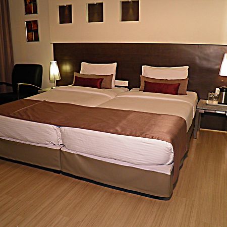 Sentosa Resorts Chinchvad 외부 사진