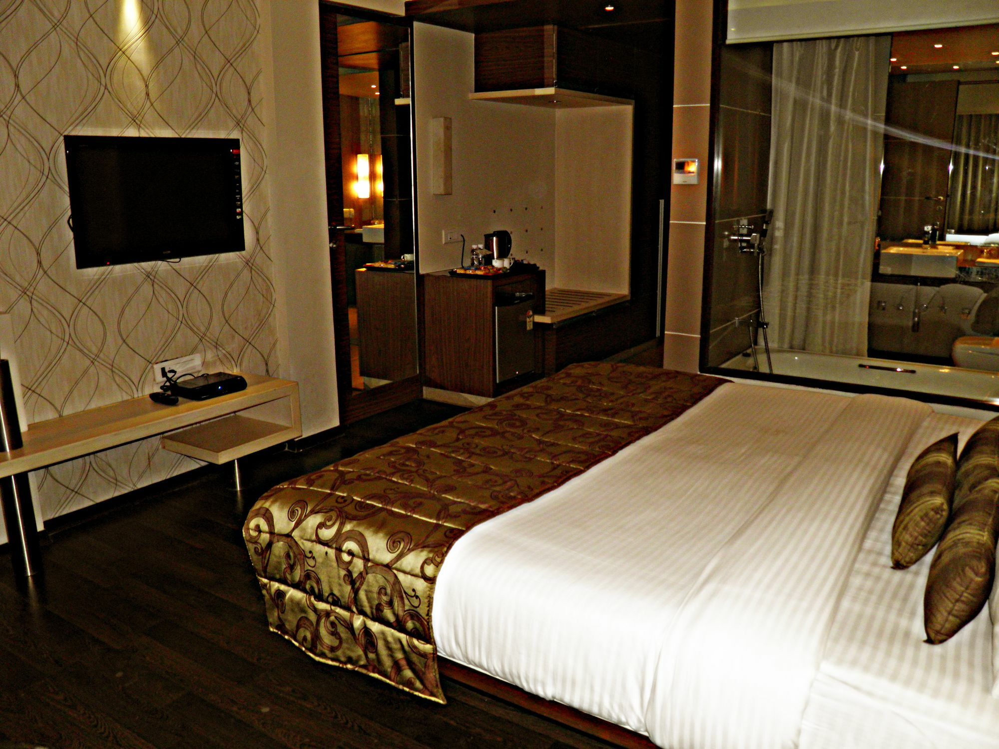 Sentosa Resorts Chinchvad 외부 사진